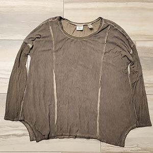 Women's Daytrip Top Size Small Green/Gray Color